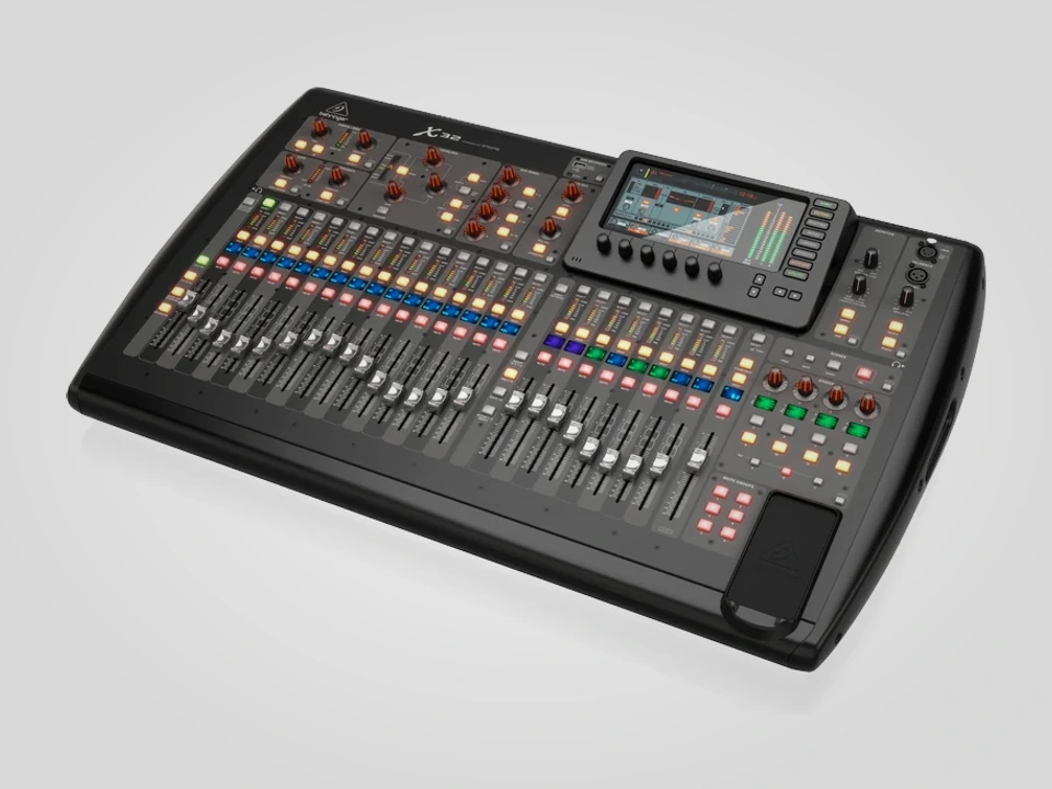 Behringer X32