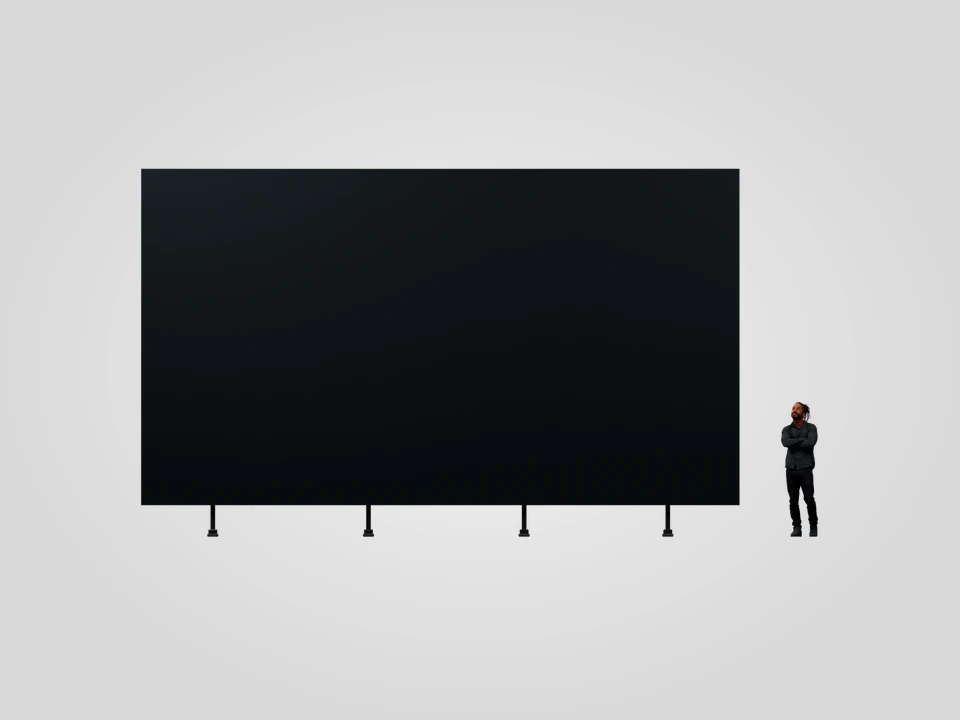 Фронтальный рендер LED-экрана 8 × 4,5 м на опорах; человек ростом 1,8 м для масштаба
